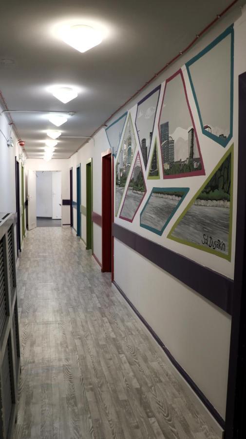 Sanera Hostel วอร์ซอ ภายนอก รูปภาพ