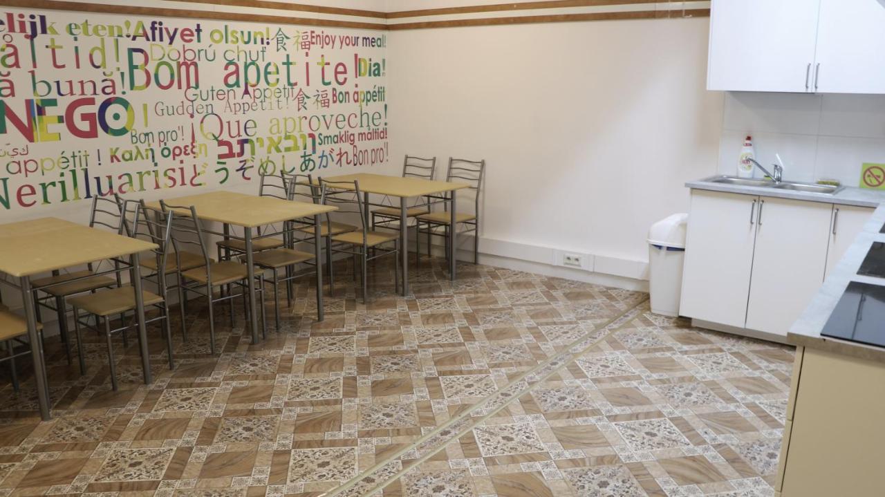 Sanera Hostel วอร์ซอ ภายนอก รูปภาพ