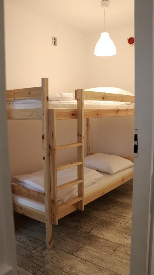 Sanera Hostel วอร์ซอ ภายนอก รูปภาพ